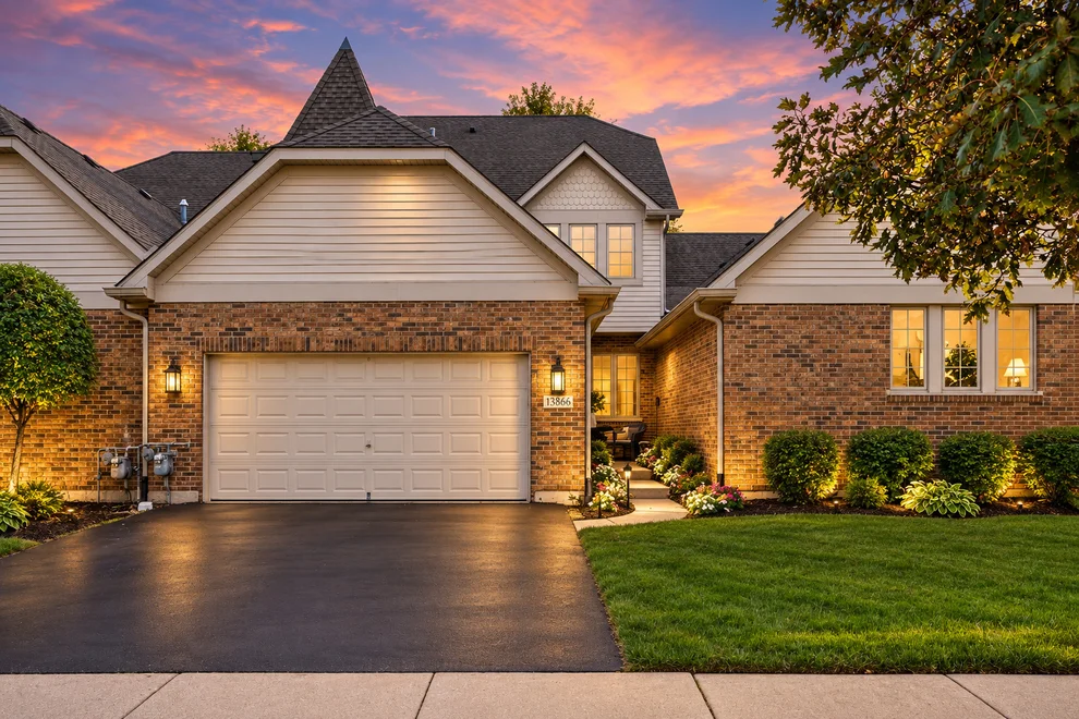Unit for sale at 13866 STEEPLES Road, Lemont, IL 60439