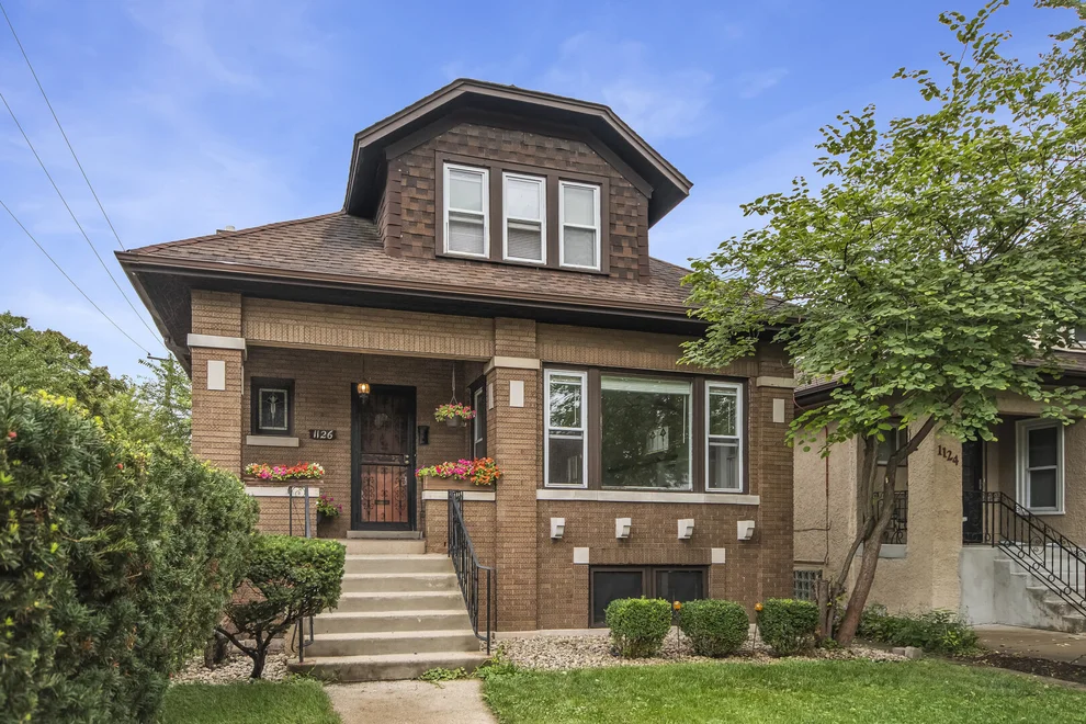 Unit for sale at 1126 N Humphrey Avenue, Oak Park, IL 60302