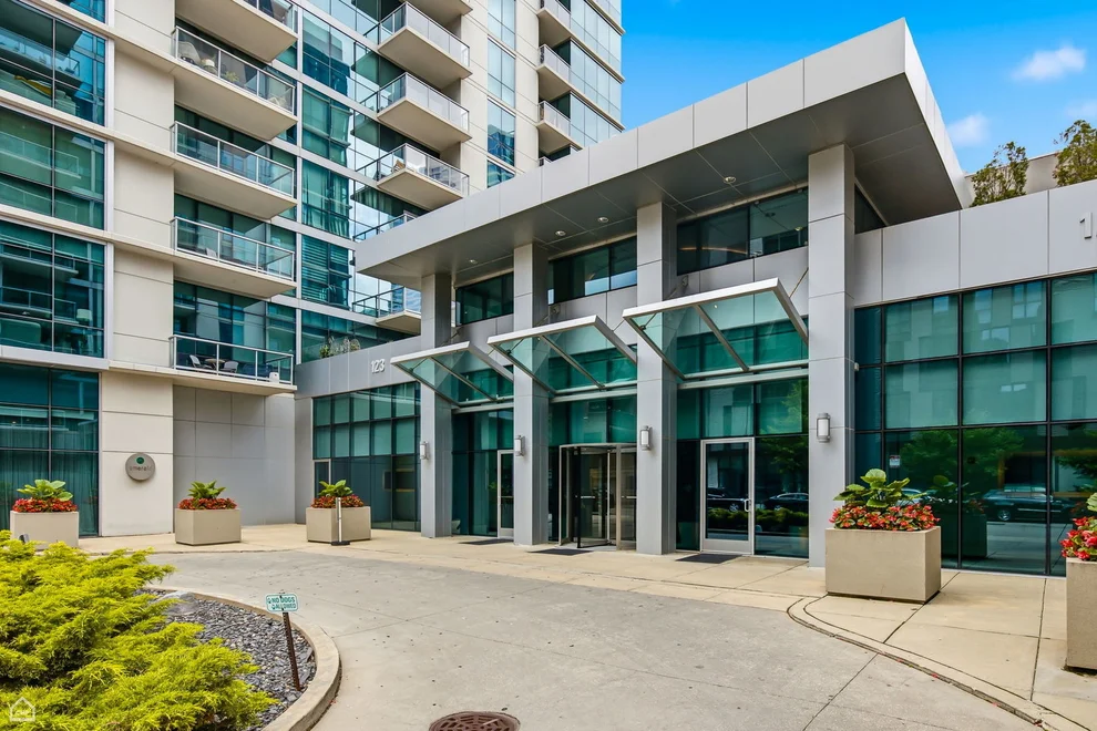 Unit for sale at 123 S Green Street, Chicago, IL 60607