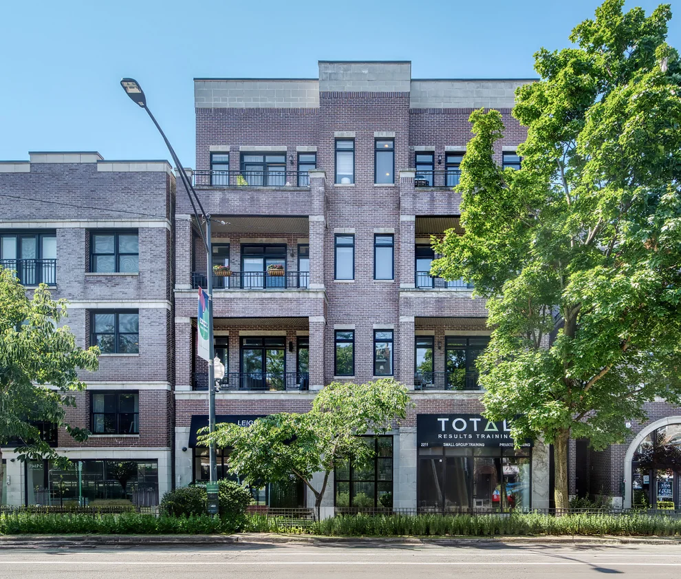 Unit for sale at 2211 W ROSCOE Street, Chicago, IL 60618