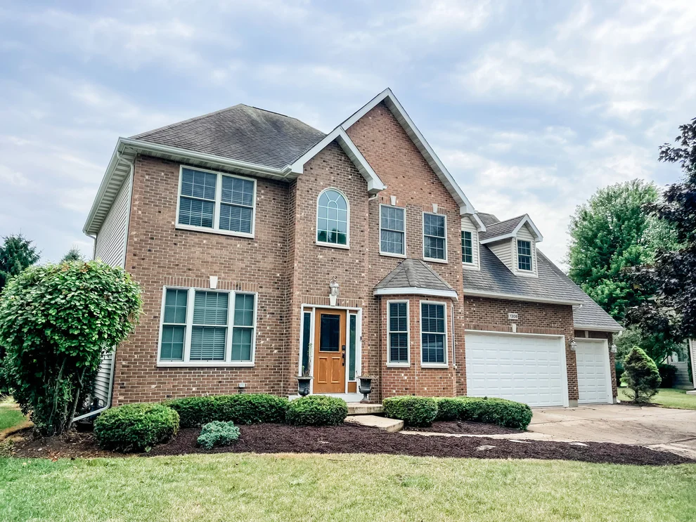 Unit for sale at 1308 Axcel Lane, Sycamore, IL 60178