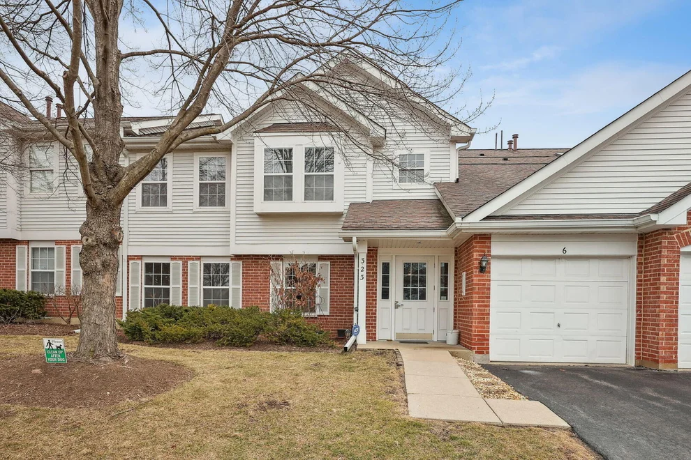 Unit for sale at 323 Sheffield Court, Roselle, IL 60172