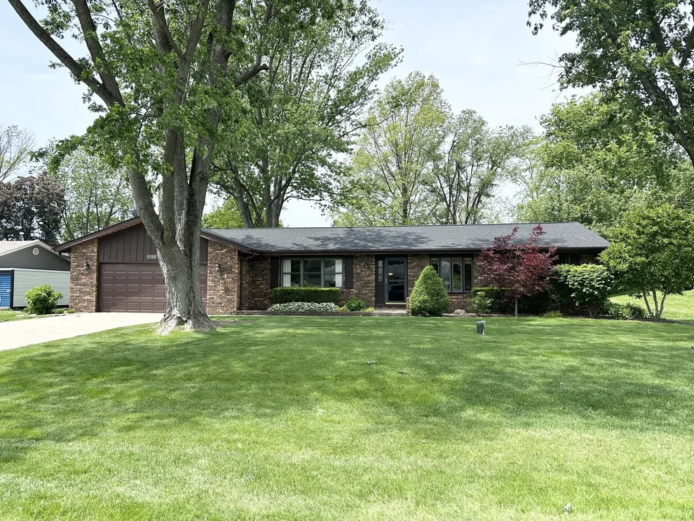 Unit for sale at 1106 N Western Hills Drive, Kankakee, IL 60901