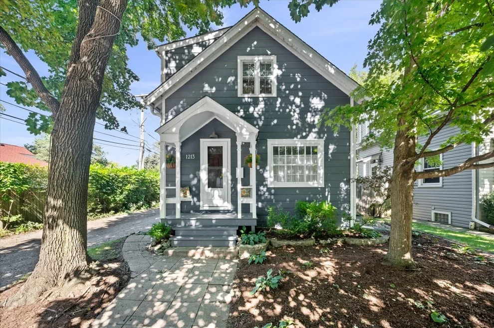 Unit for sale at 1213 Oakton Street, Evanston, IL 60202