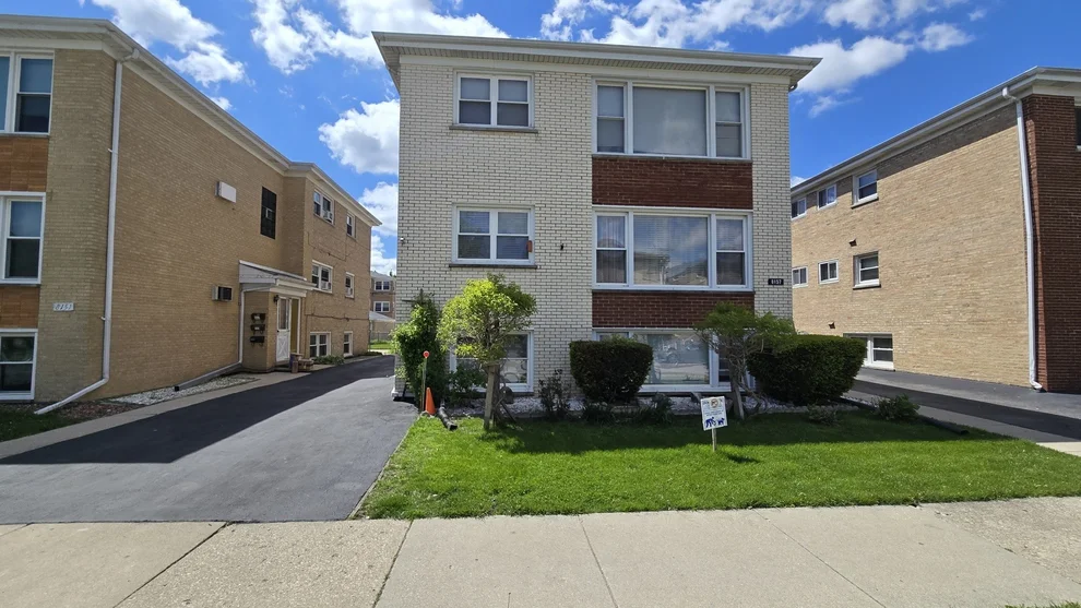 Unit for sale at 8157 Smith Lane, River Grove, IL 60171