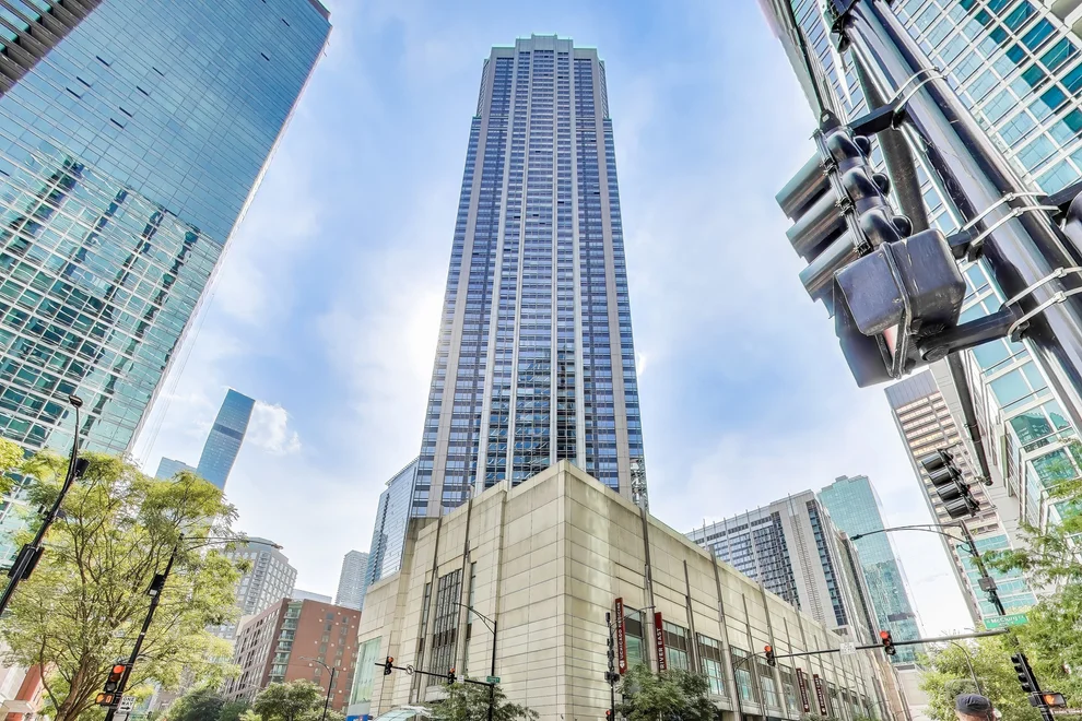 Unit for sale at 512 N MCCLURG Court, Chicago, IL 60611