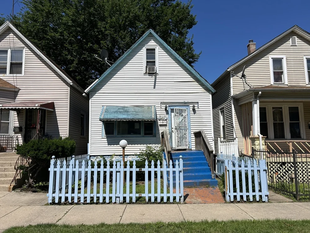 Unit for sale at 11568 S LAFAYETTE Avenue, Chicago, IL 60628