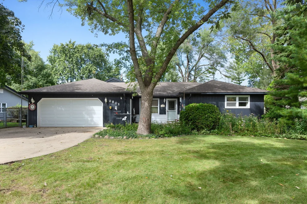 Unit for sale at 2801 Owl Lane, Rolling Meadows, IL 60008