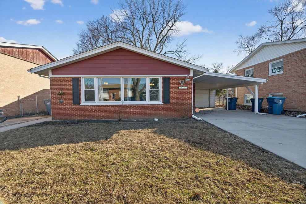 Unit for sale at 3631 W 121st Place, Alsip, IL 60803
