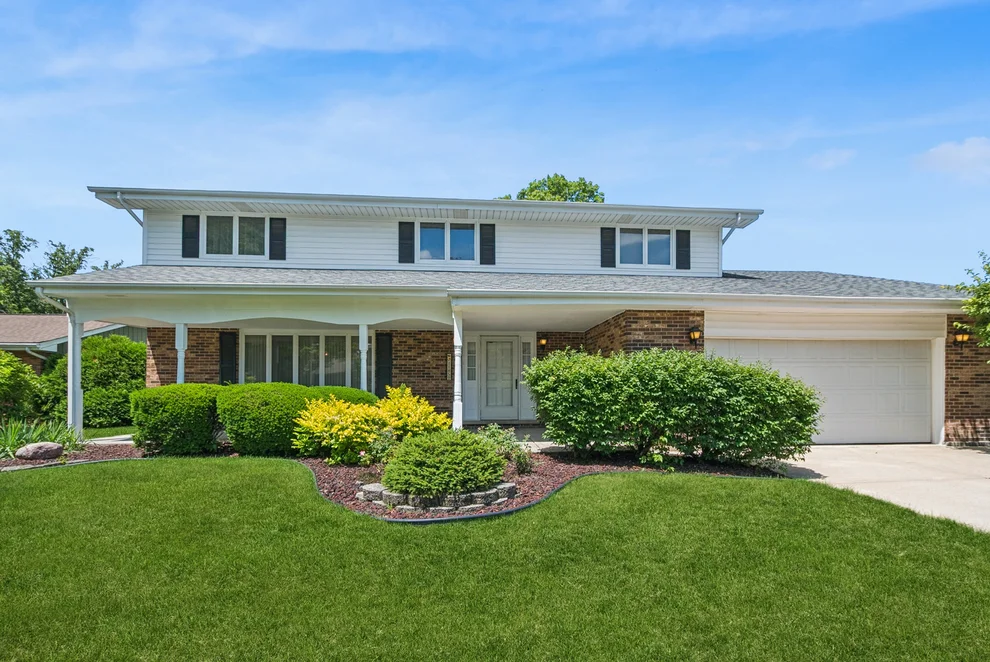Unit for sale at 11852 Oregon Trail, Orland Park, IL 60467