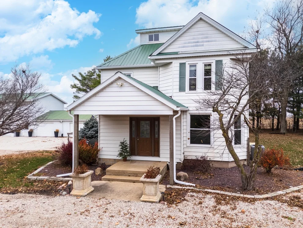 Unit for sale at 9993 Us Highway 150, Bloomington, IL 61705