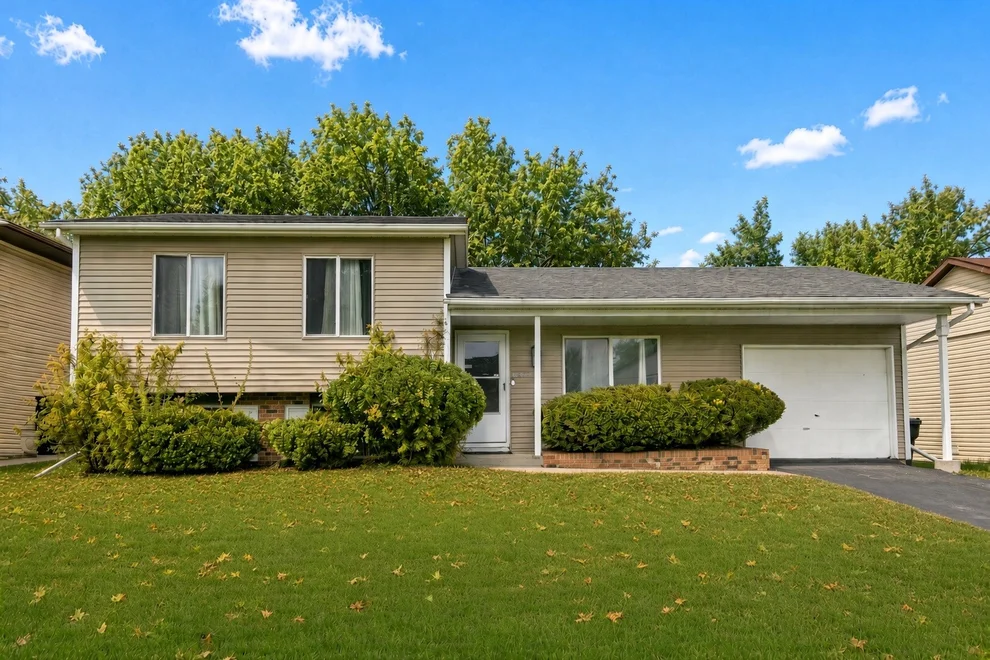Unit for sale at 18200 Fountainbleau Drive, Hazel Crest, IL 60429