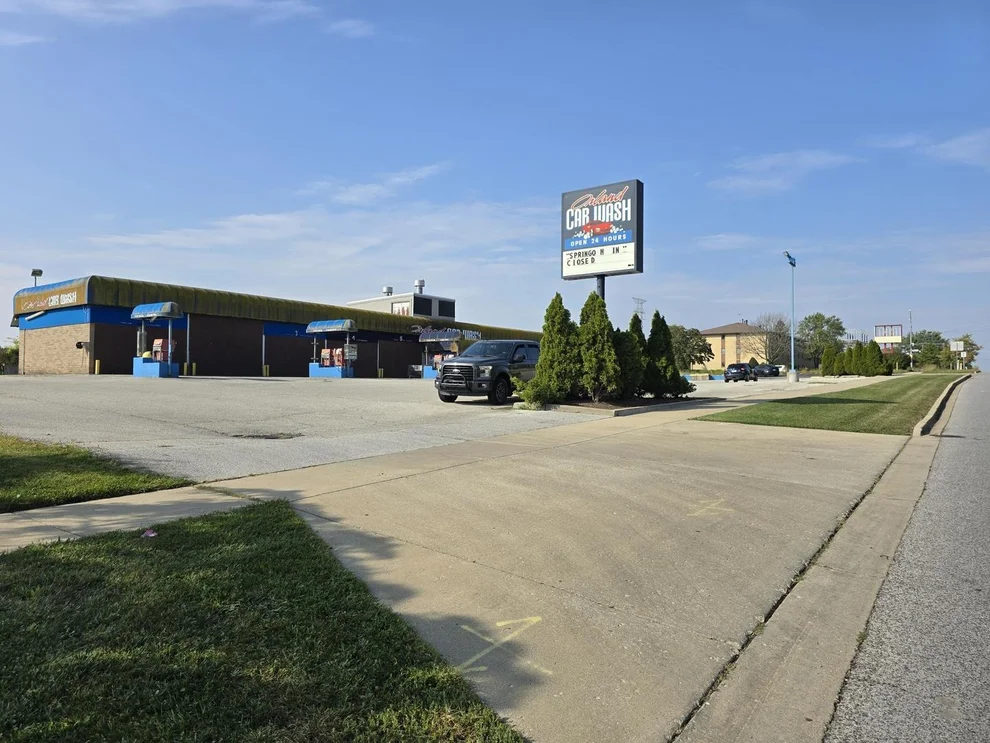 Unit for sale at 7225 W 151st Street, Orland Park, IL 60462