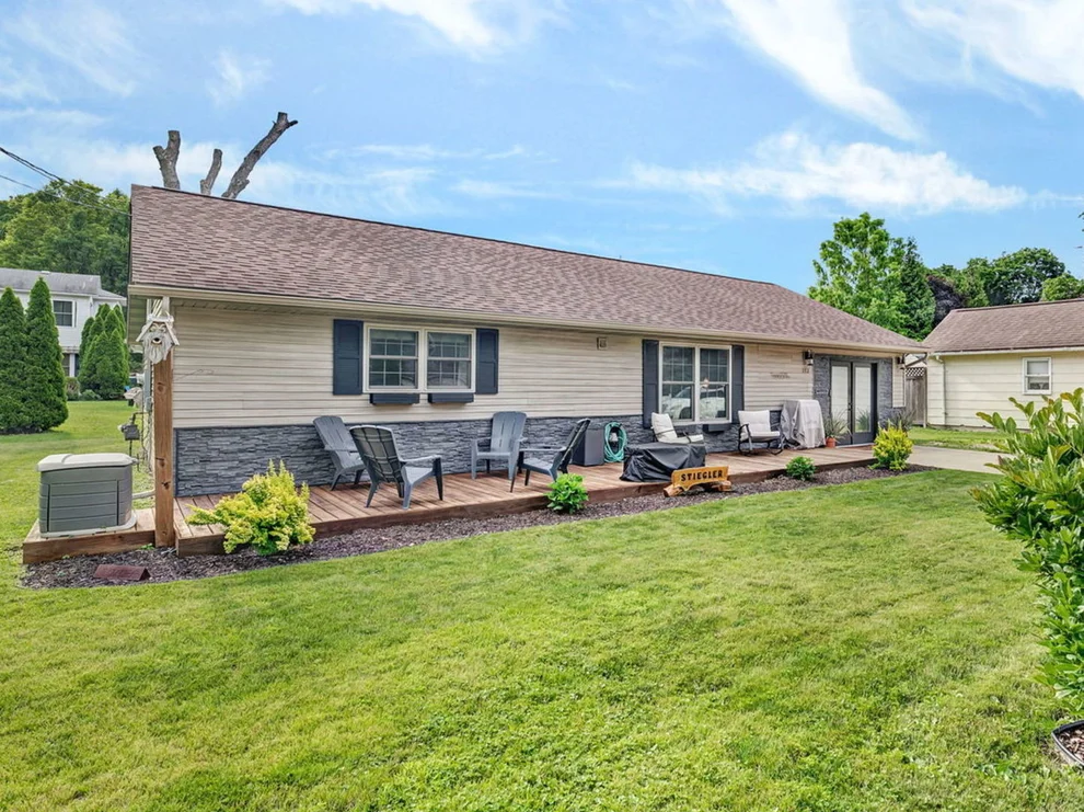 Unit for sale at 172 S Cash Street, Seneca, IL 61360