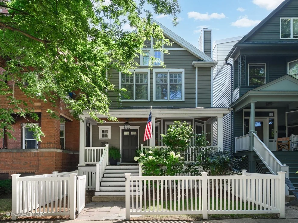 Unit for sale at 3653 N Bosworth Avenue, Chicago, IL 60613