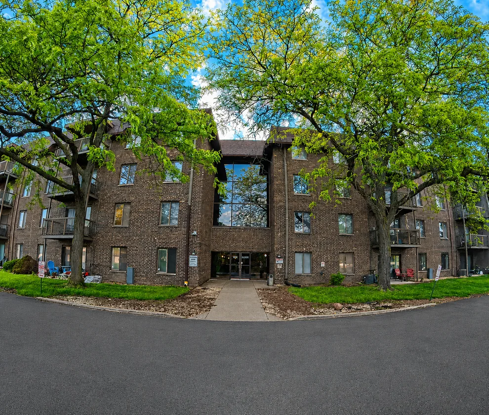 Unit for sale at 820 Elder Road, Homewood, IL 60430
