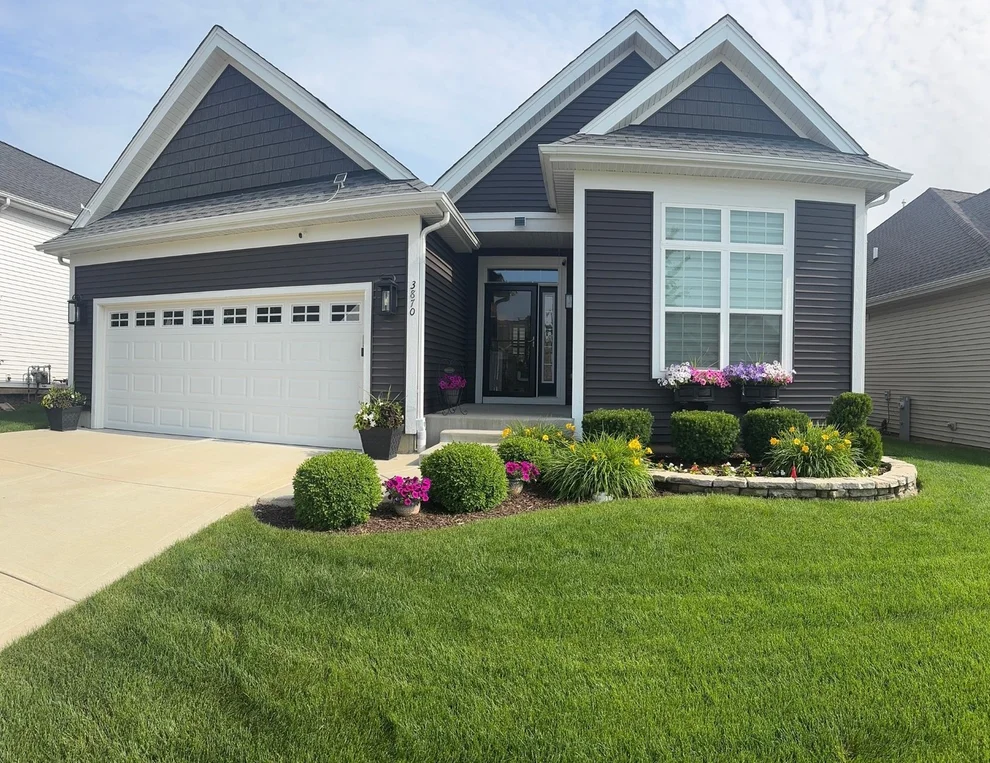 Unit for sale at 3870 Double Eagle Drive, Elgin, IL 60124