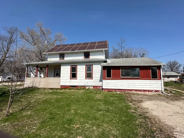 Unit for sale at 102 N Jackson Street, Gardner, IL 60424