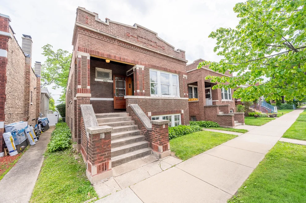 Unit for sale at 2323 Highland Avenue, Berwyn, IL 60402