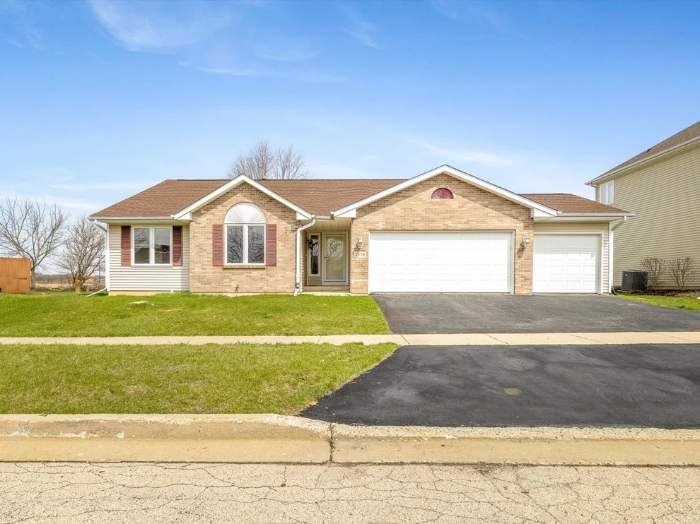 Unit for sale at 2170 Burnett Drive, Belvidere, IL 61008