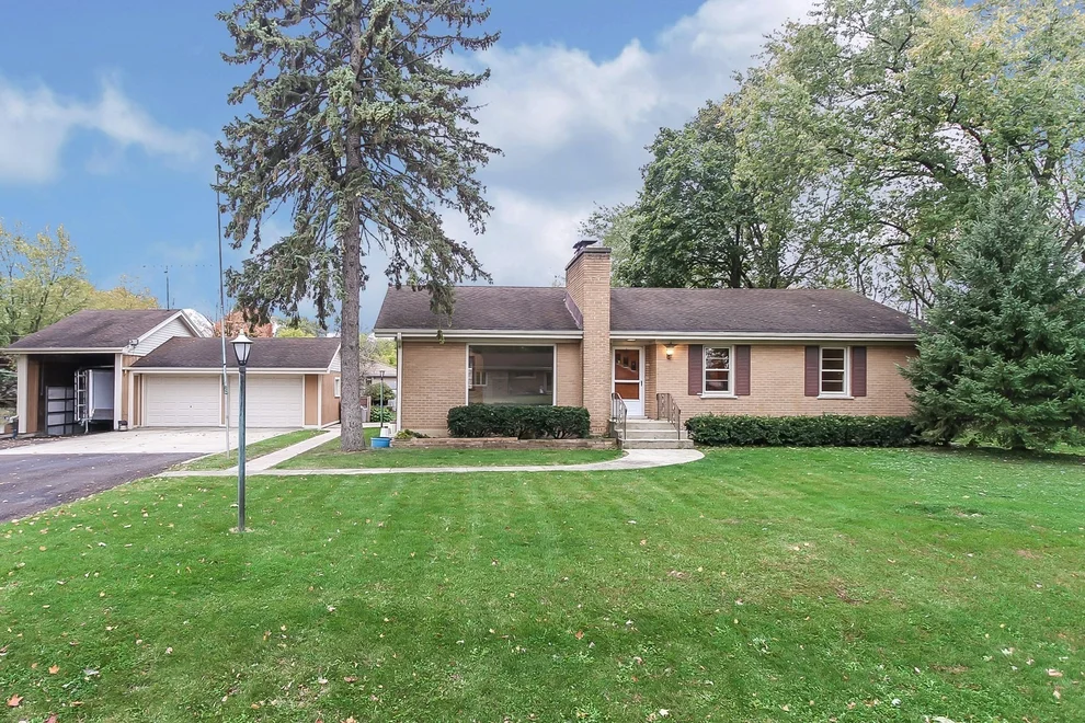 Unit for sale at 23W781 Turner Avenue, Roselle, IL 60172