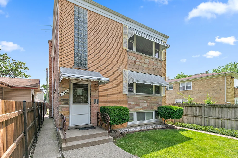 Unit for sale at 2115 N Mobile Avenue, Chicago, IL 60639