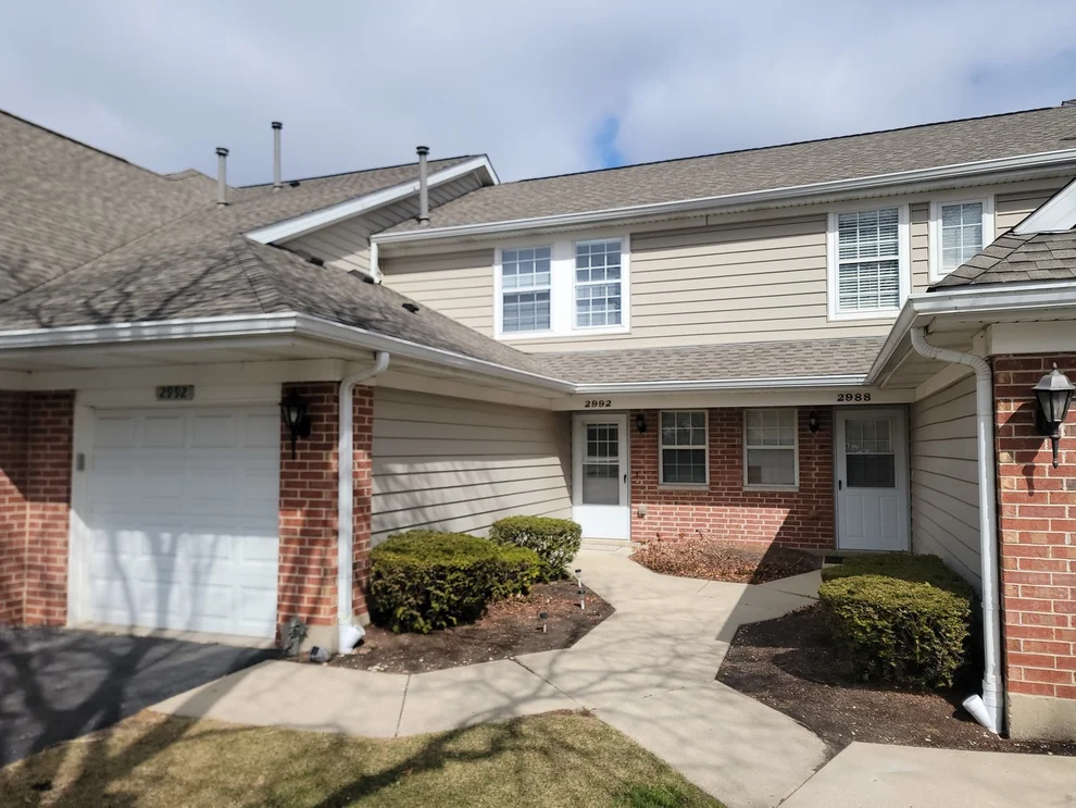 Unit for sale at 2992 Heatherwood Court, Schaumburg, IL 60194