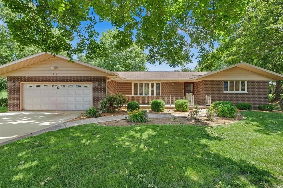 Unit for sale at 906 Crestview Drive, Monticello, IL 61856