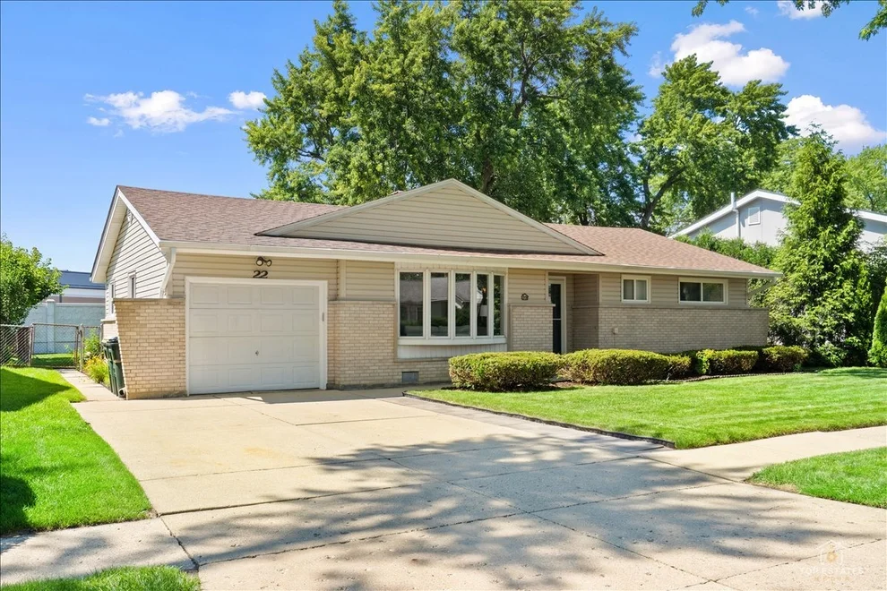 Unit for sale at 22 Forest Lane, Elk Grove Village, IL 60007