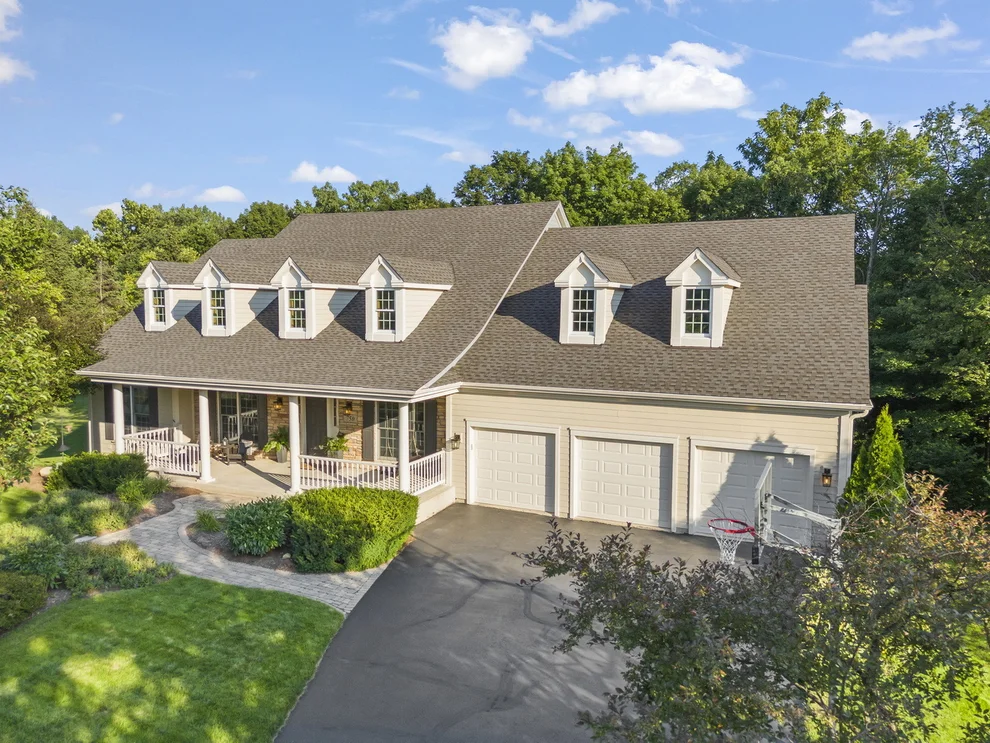 Unit for sale at 750 Fox Run Drive, Geneva, IL 60134