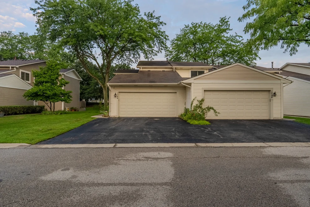 Unit for sale at 1044 Cumberland Court, Vernon Hills, IL 60061