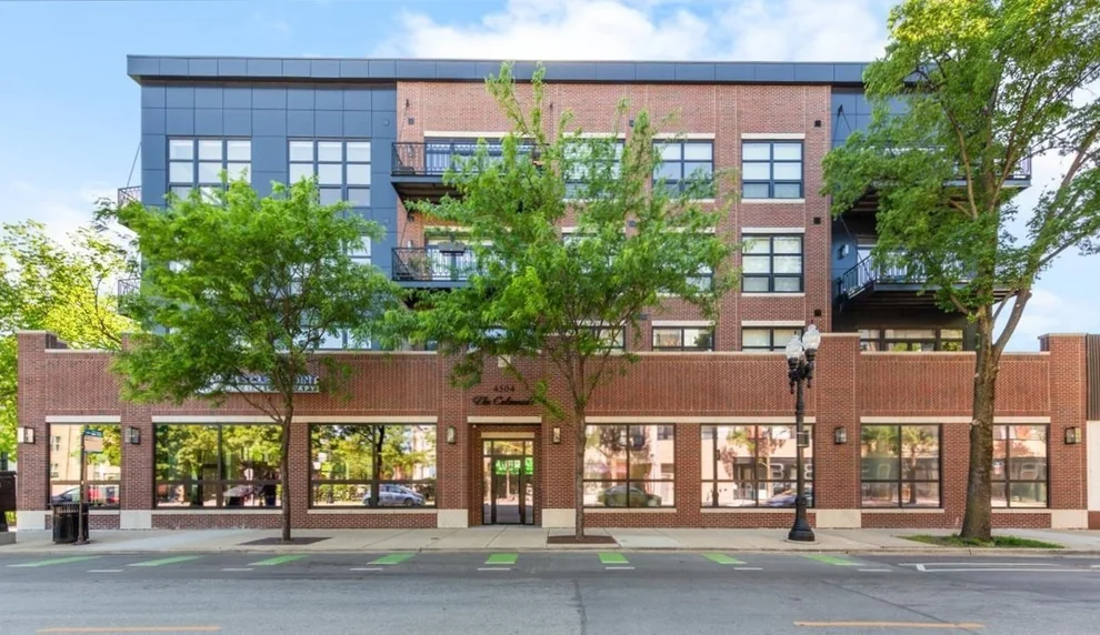 Unit for sale at 4504 N Clark Street, Chicago, IL 60640