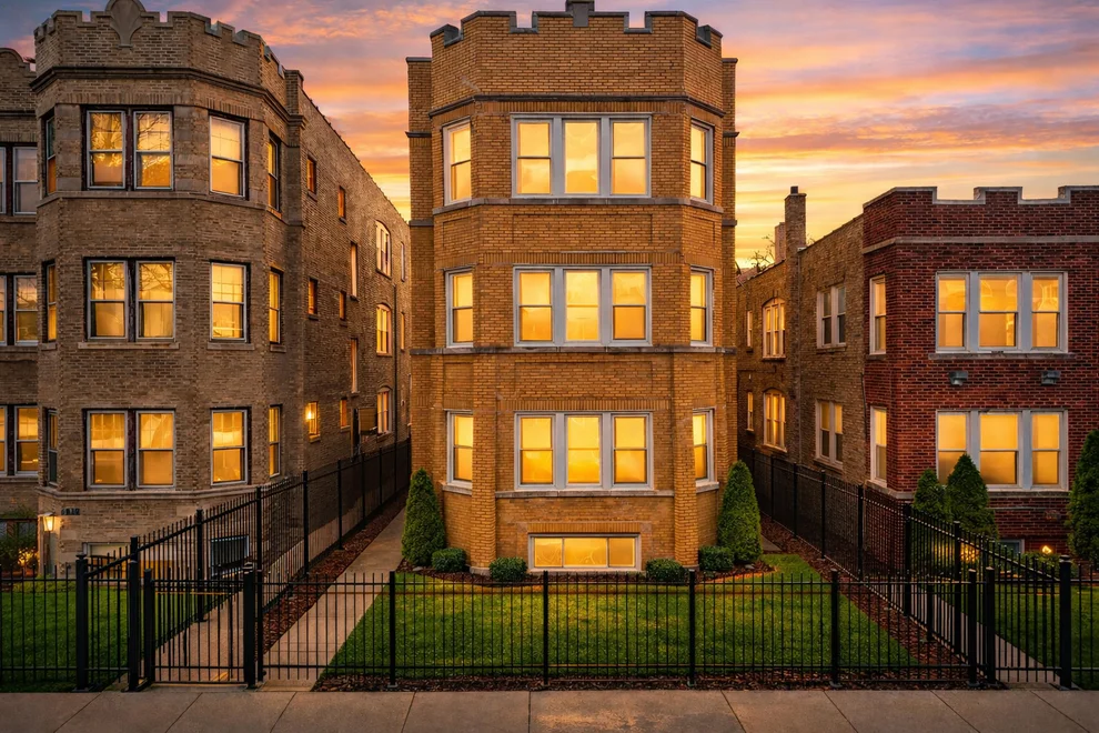 Unit for sale at 6215 N Oakley Avenue, Chicago, IL 60659