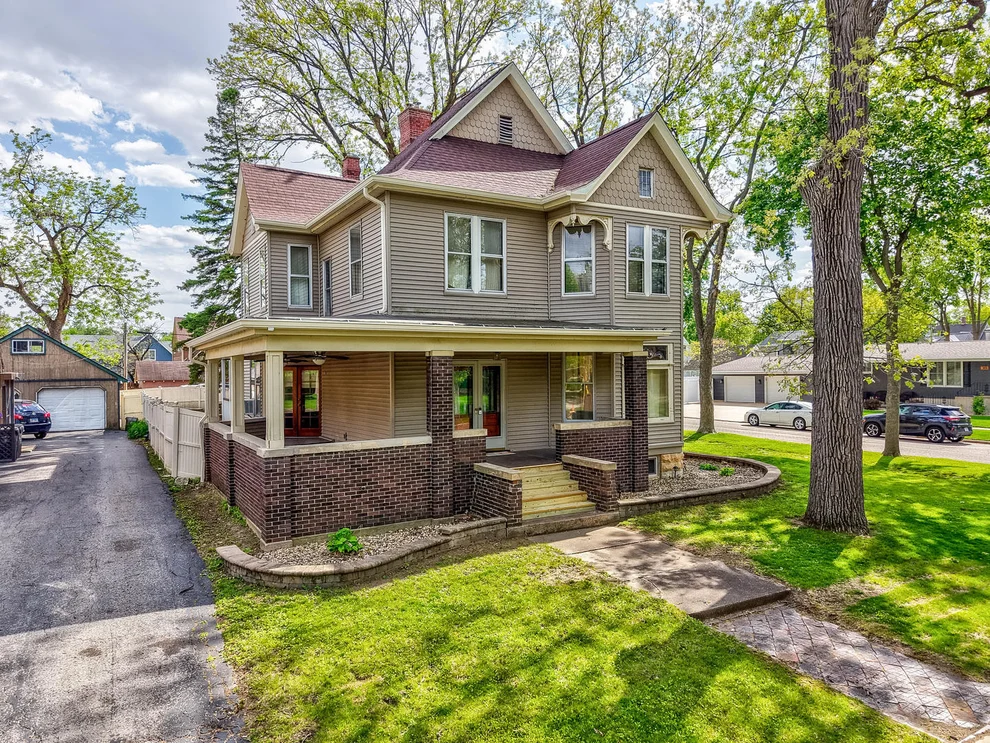 Unit for sale at 401 E Prospect Avenue, Ottawa, IL 61350