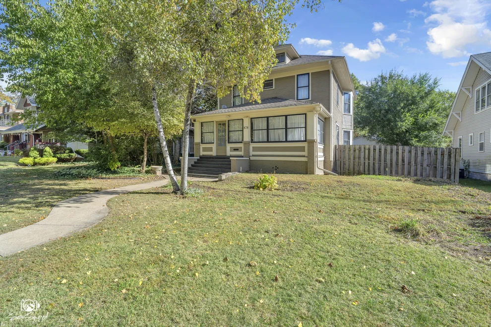 Unit for sale at 878 S Wildwood Avenue, Kankakee, IL 60901