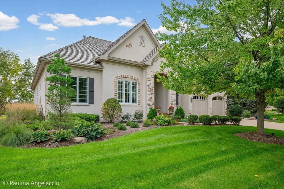 Unit for sale at 1013 Ridgeview Drive, Inverness, IL 60010