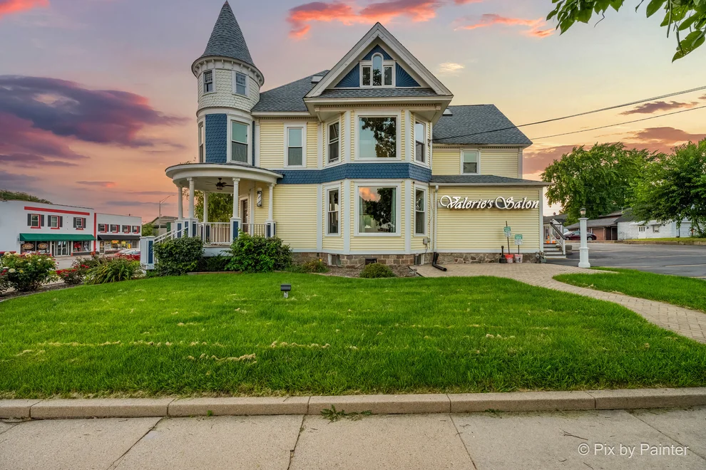 Unit for sale at 3402 W ELM Street, McHenry, IL 60050