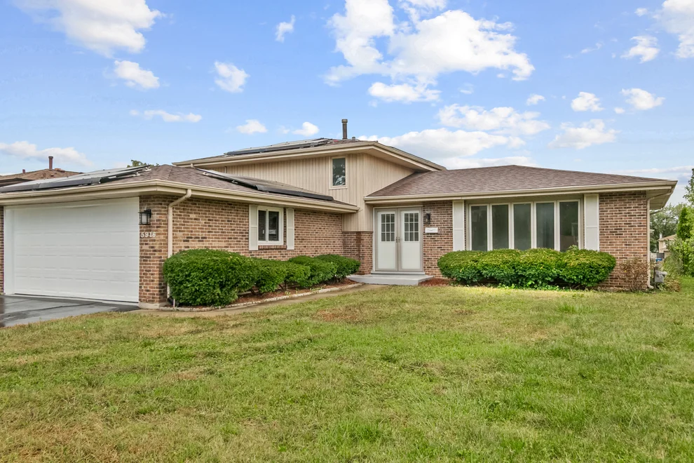 Unit for sale at 5916 W 127th Street, Alsip, IL 60803