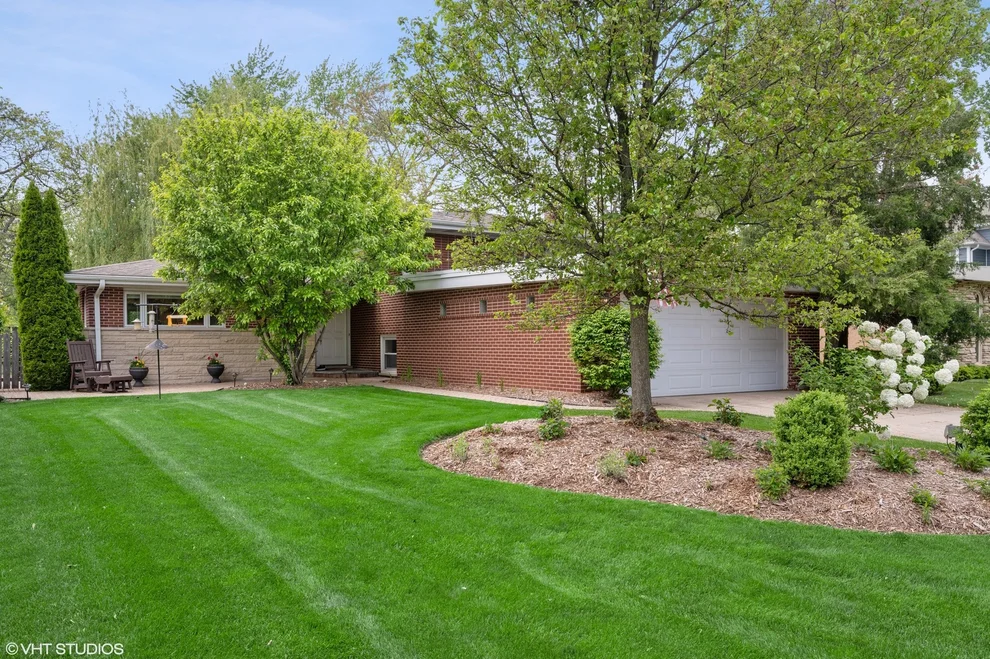 Unit for sale at 507 Karey Court, Wilmette, IL 60091