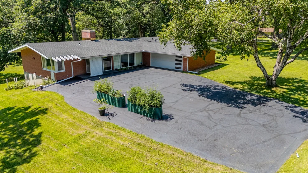 Unit for sale at 17519 Hickory Hills Road, Sterling, IL 61081