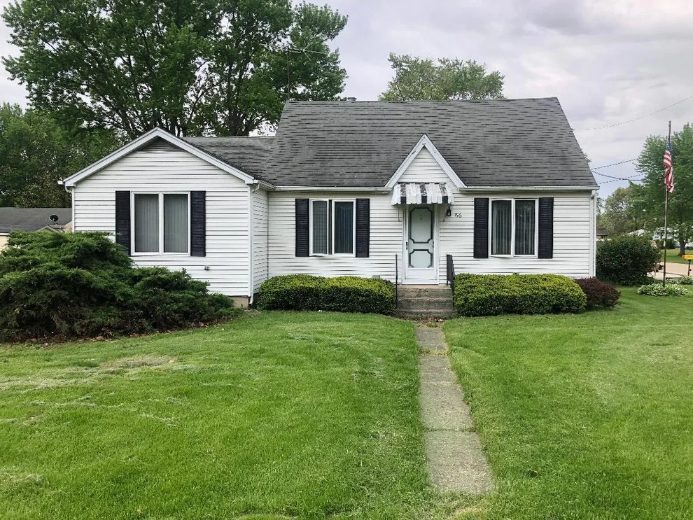 Unit for sale at 196 N Division Street, Braidwood, IL 60408
