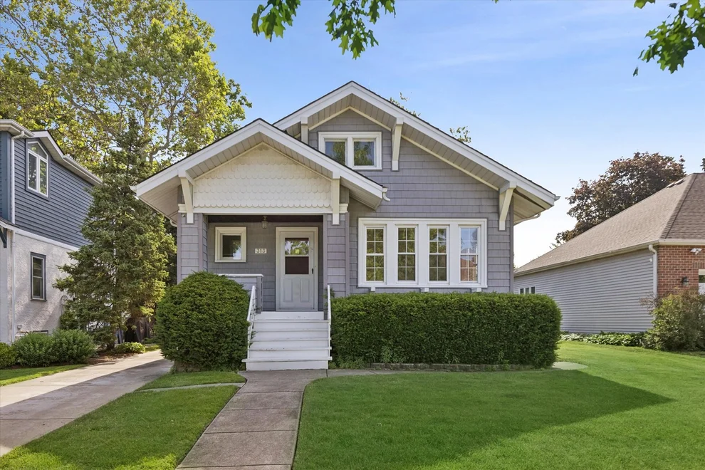 Unit for sale at 313 N Larch Avenue, Elmhurst, IL 60126