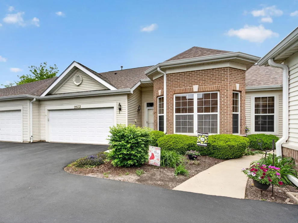 Unit for sale at 21533 Papoose Lake Court, Crest Hill, IL 60403