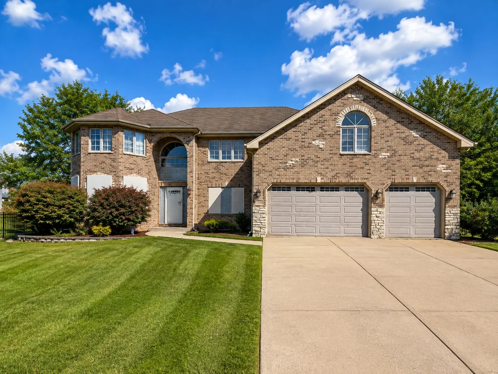 Unit for sale at 18811 Cap Court, Country Club Hills, IL 60478