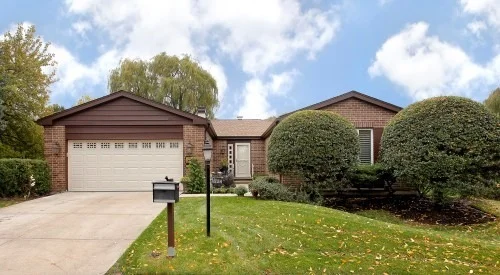 Unit for sale at 4524 Lindenwood Lane, NORTHBROOK, IL 60062