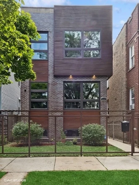 Unit for sale at 4323 N St Louis Avenue, Chicago, IL 60618