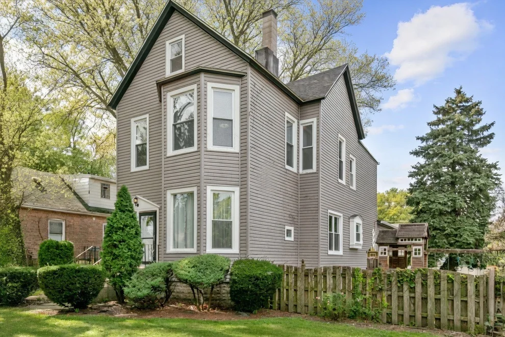 Unit for sale at 9412 S Homan Avenue, Evergreen Park, IL 60805
