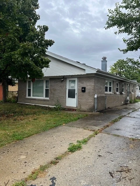 Unit for sale at 4327 Eberly Avenue, Brookfield, IL 60513