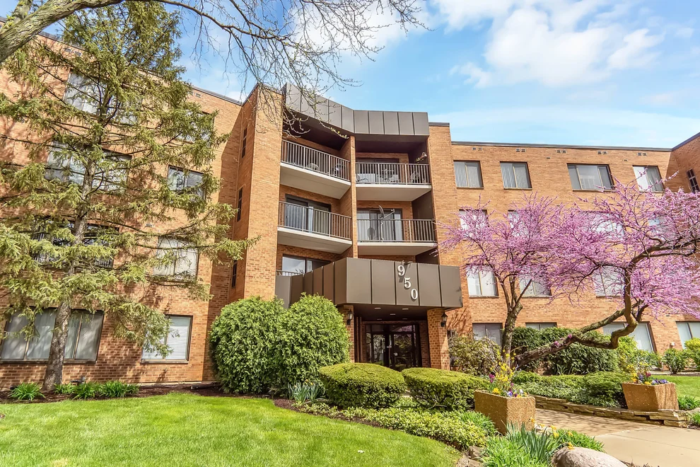 Unit for sale at 950 E Wilmette Road, Palatine, IL 60074