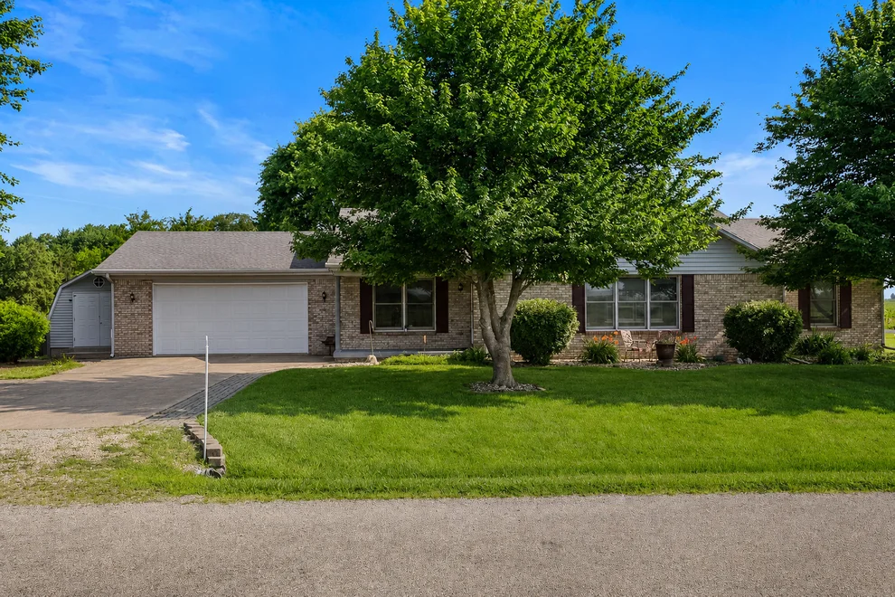 Unit for sale at 608 E Oaks Road, Urbana, IL 61802